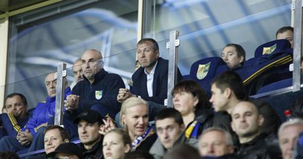 Роман Абрамович (Росія, ЧС-2018) і Олександр Ярославський (Україна, Євро-2012) на стадіоні «Металліст» (Харків)