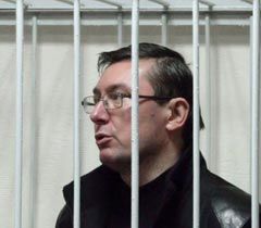 Юрий Луценко во время заседания Печерского районного суда в Киеве. 27 декабря