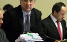 Сокира Януковича таки опускається над міністром?
