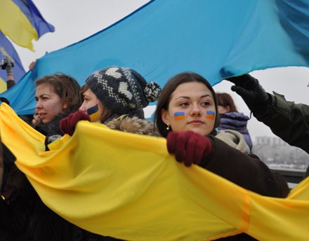 Учасники “живого” ланцюга через Дніпро: найбільше нас роз’єднують політики