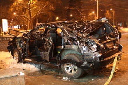 ДТП в Донецке: погибли 2 девушки, 5 - в тяжелом состоянии (фото)