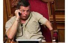 Регионал признал, что погорячился, вырывая фотоаппарат у журналиста