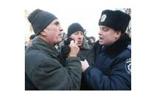 Ющенка біля ГПУ ображали постійні прихильники Тимошенко? (фото)