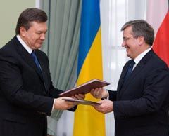 Виктор Янукович иі Бронислав Коморовский 
