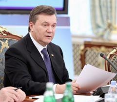 Виктор Янукович выступает во время заседания Комитета по экономическим реформам. Киев, 22 февраля