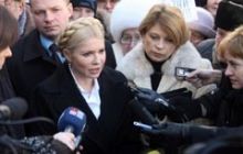 Тимошенко: Янукович берет в заложники родственников оппозиционеров