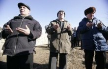 Лидер татар отдарился каракулевой шапкой за разрешение на мечеть