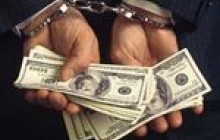 Трьох співробітників Шевченківського суду Києва відправили за грати