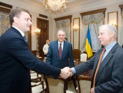 Делегация Сената США увидела прогресс в развитии Украины