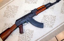 На Харківщині затримали «Лексус» «запакований» зброєю