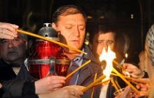 До Харкова прибув Благодатний вогонь