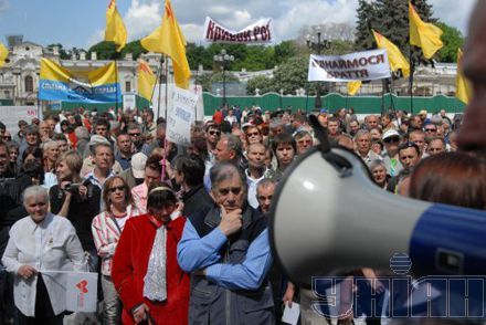 У Тимошенко стверджують, що затримані не 5, а 7 учасників акції (фото)