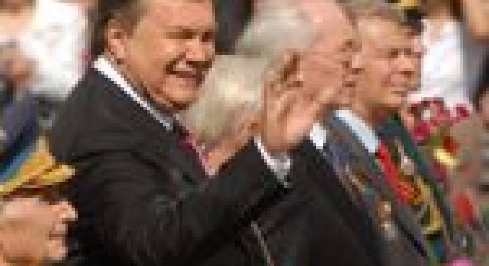 Вехи недели. ПР приобщилась к Победе, Тимошенко заземлилась, Азаров поверил в будущее
