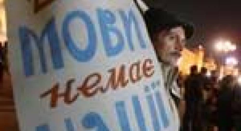 Табачник знову не полюбив українську мову і схилив до цього президента?