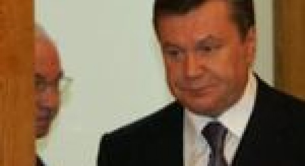 Кем Янукович может заменить Азарова?