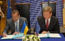 Фюле на встрече с Клюевым подчеркнул важность фундаментальных свобод