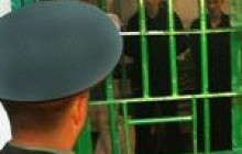 У колонії під Києвом зеки влаштували криваву бійню: двоє загинули