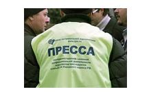 У той час, як Янукович розповідав про демократію, журналістів не пускали в туалет