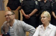 У Печерському суді знову почалося?