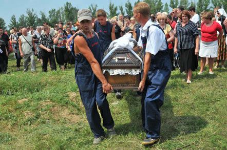 Похорон у Макїівці (фоторепортаж)
