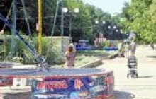 Кримський депутат побив хлопців металевим совком і ногами