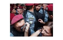 "Бойцовский день" Тимошенко: скандал, слово из трех букв и свинья для Януковича