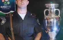 Где и когда можно сфотографироваться с кубком Евро-2012