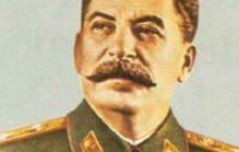 Более трети украинцев считают Сталина великим вождем - опрос