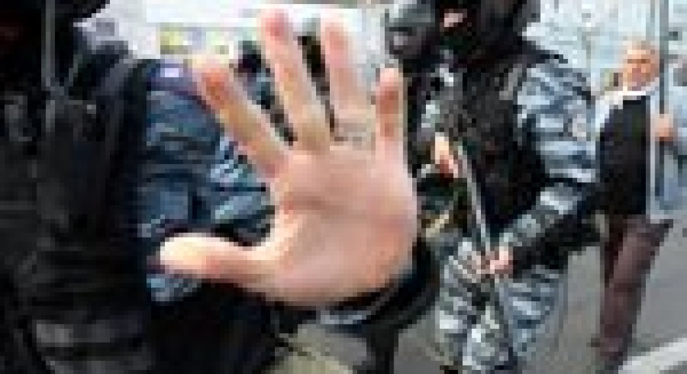 Арешт Тимошенко: масові бійки, людина під автозаком, "я не схильна до самогубства"