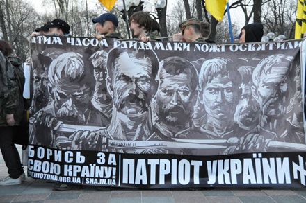Хто вони, українські радикали?