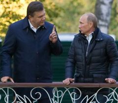 Віктор Янукович і  Володимир Путін під час зустрічі на території заповідника ”Завідово”. 24 вересня