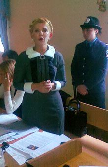 Суд над ЮВТ: Тимошенко впервые встала и устроила ликбез для прокуроров