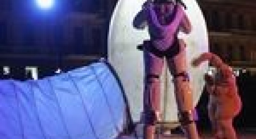 “Планета Лем”: польські театральні роботи під Софійським собором