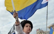 Україна святкує сьогодні День Прапора