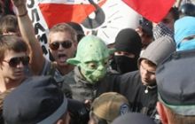 Студенты кричали в центре Киева: Вы нам - коррупцию, мы вам - революцию!