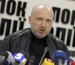 Олександр Турчинов під час прес-конференції в Києві. 13 жовтня