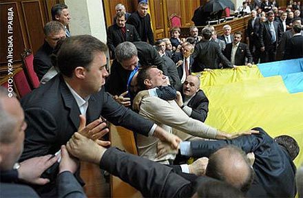 Мордобій у Раді увійшов до кращих політичних бійок світу (фото)