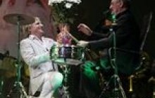 На ювілейному вечорі Богдана Ступку зробили індіанським вождем, а він грав джаз