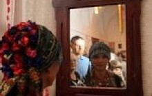 Виставки в київських музеях: про українське весілля, мистецький всесвіт Богдана Ступки, київські твори Врубеля…