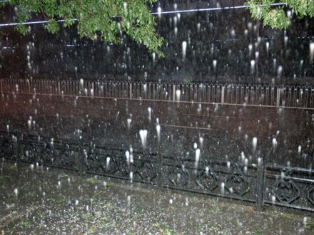 В Австралії випав град завбільшки з м'яч для гри в гольф (фото)