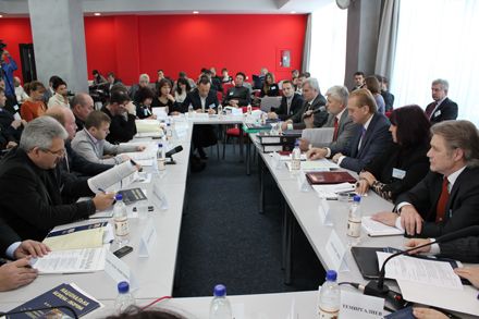 Крымская власть договорилась об объективной критике со стороны