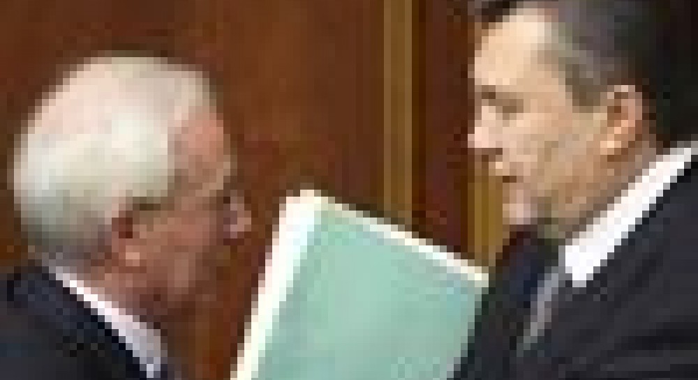 Свои долги перед пенсионерами власть выбьет из бизнеса