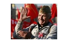 Праздник Октября: власть потакала правонарушителям, Симоненко делал вид, что не имеет к ней отношения