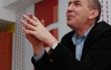 «Смішне перо не в гусака» - презентація збірки есеїстики Олександра Ірванця