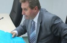 Екс-міністр: щоб мати якісні дороги, українці мають за них більше платити