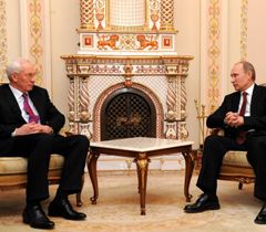 Микола Азаров і Володимир Путін під час зустрічі в Москві. 20 грудня 