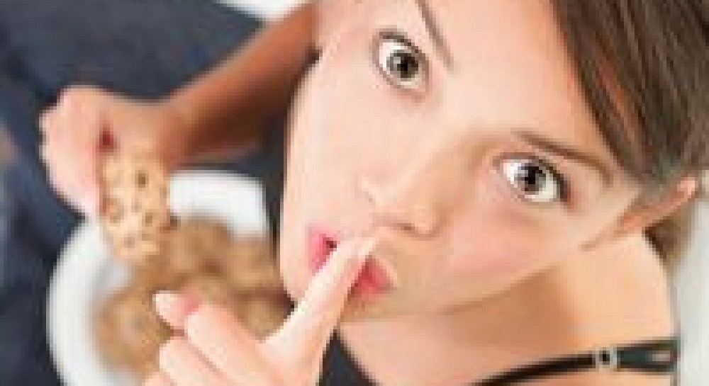 Как отучиться от привычки заедать стресс