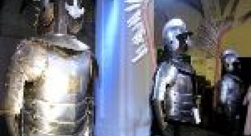 Великий Антикварний Салон: польські обладунки, індійські кинджали та картини дисидента