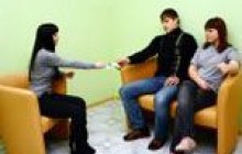 Вінницьких дівчаток рятують від небажаних вагітностей та анорексії