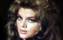 Пішла з життя легендарна польська співачка Віолета Валлас
